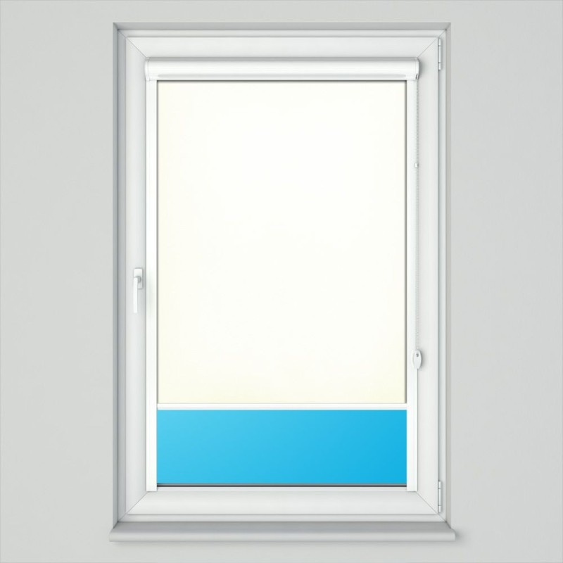 Roleta w kasecie płaskiej z tkaniną zaciemniającą kremowa