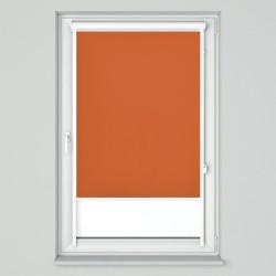 Roleta w kasecie przestrzennej z prowadnicami U z tkaniną zaciemniającą ceglasta