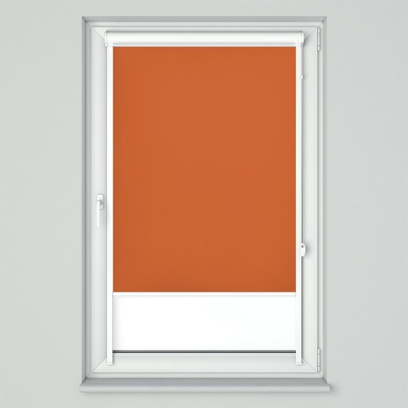 Roleta w kasecie przestrzennej z prowadnicami U z tkaniną zaciemniającą ceglasta